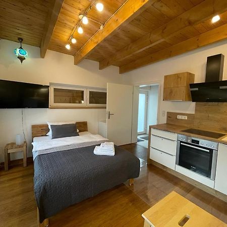 Ferienwohnung Im Stadtzentrum Von Bernau - Komfortable Wohnung Mit 2 Zimmern, Bad, Spuelmaschine, Waschmaschine, Komplette Kueche, Wlan, Terrasse, Ruhige Lage Bernau bei Berlin Eksteriør billede