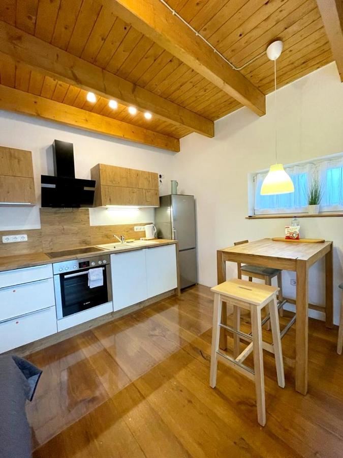 Ferienwohnung Im Stadtzentrum Von Bernau - Komfortable Wohnung Mit 2 Zimmern, Bad, Spuelmaschine, Waschmaschine, Komplette Kueche, Wlan, Terrasse, Ruhige Lage Bernau bei Berlin Eksteriør billede