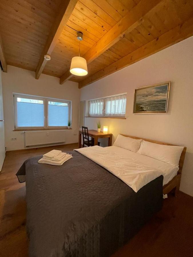 Ferienwohnung Im Stadtzentrum Von Bernau - Komfortable Wohnung Mit 2 Zimmern, Bad, Spuelmaschine, Waschmaschine, Komplette Kueche, Wlan, Terrasse, Ruhige Lage Bernau bei Berlin Eksteriør billede