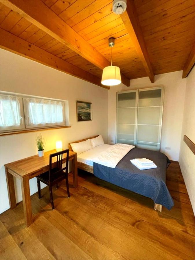 Ferienwohnung Im Stadtzentrum Von Bernau - Komfortable Wohnung Mit 2 Zimmern, Bad, Spuelmaschine, Waschmaschine, Komplette Kueche, Wlan, Terrasse, Ruhige Lage Bernau bei Berlin Eksteriør billede